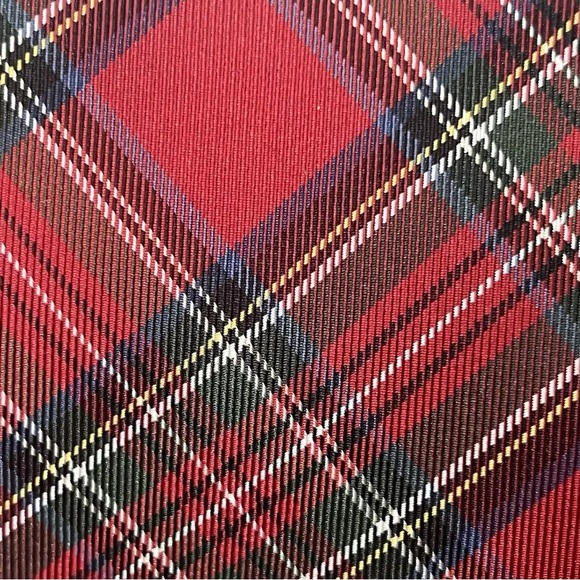 Tommy Hilfinger Red Plaid Holiday Men’s Tie - Picture 4 of 12